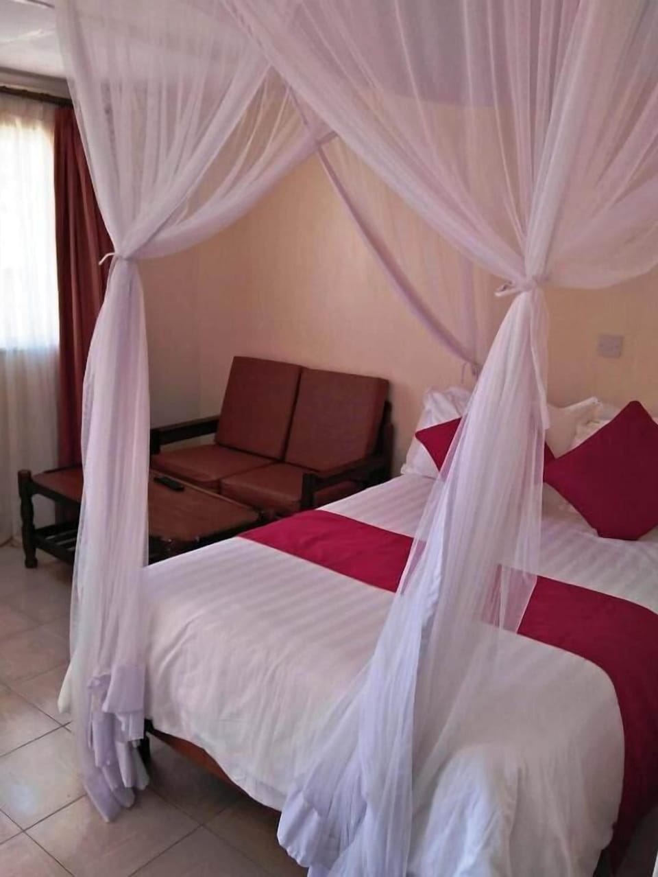 Standard Single Room | Free WiFi, bed sheets