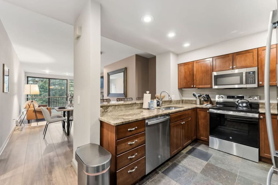 Fully equipped kitchen