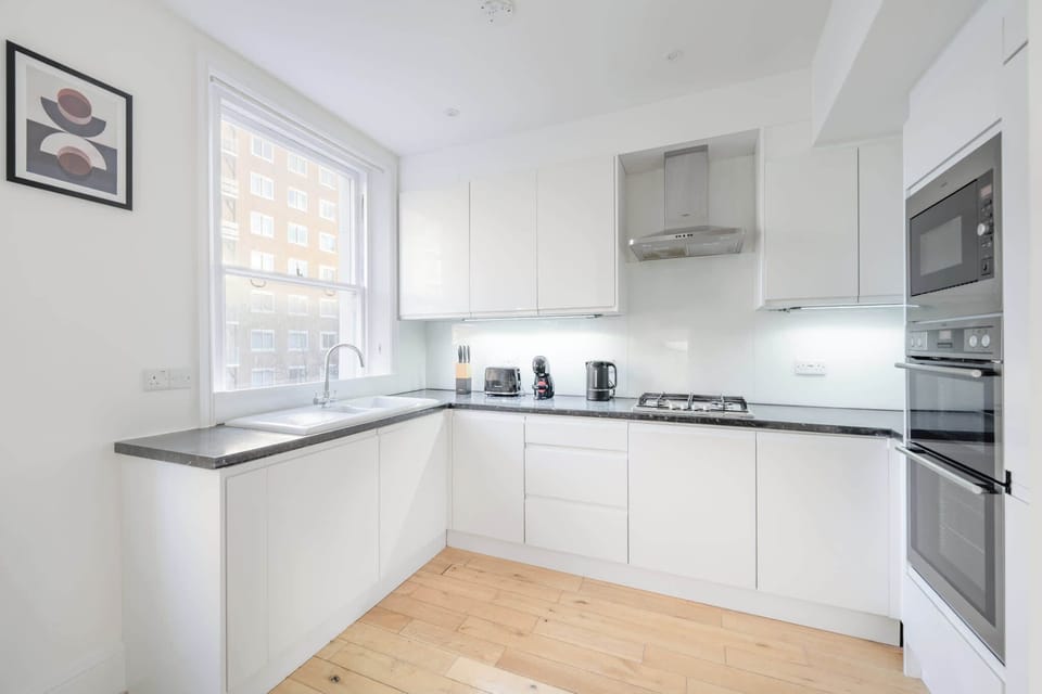 The kitchen is fully equipped to prepare a simple meal 