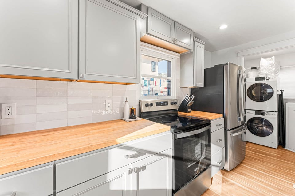 1211 N 16th St-18