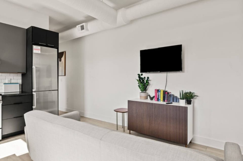 A sun-drenched space designed for relaxation, with plenty of room for the whole group to gather.