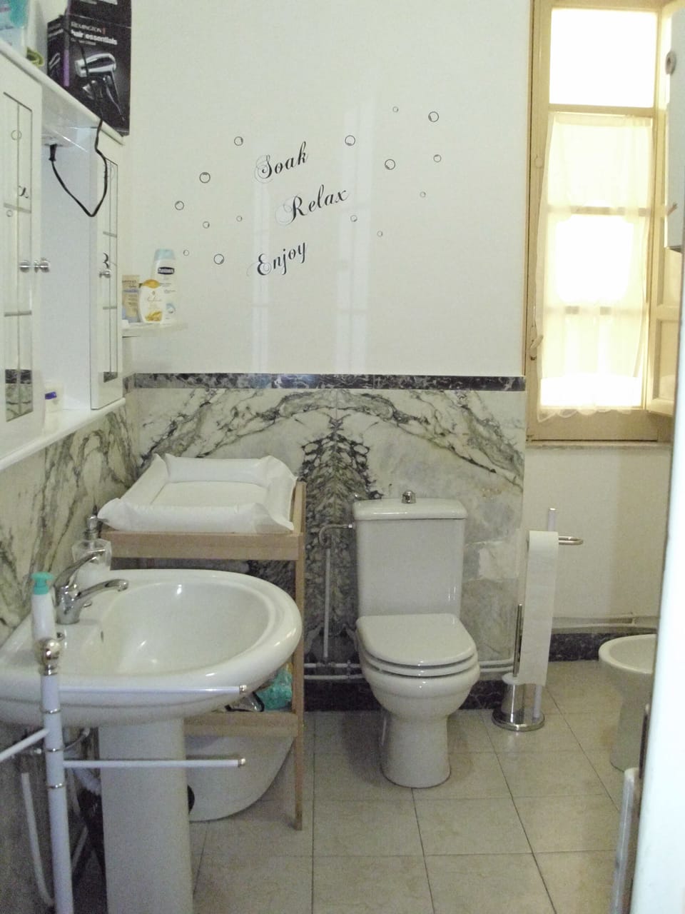 Triple Room | Bathroom | Hair dryer, bidet, towels