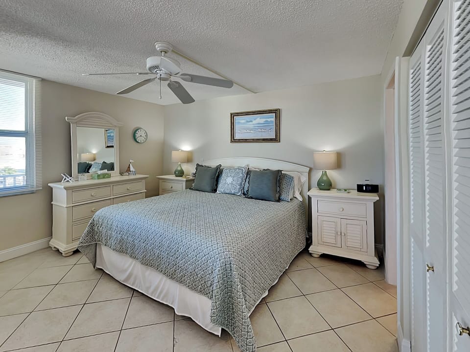 Condo (0 Bedroom) | Property amenity