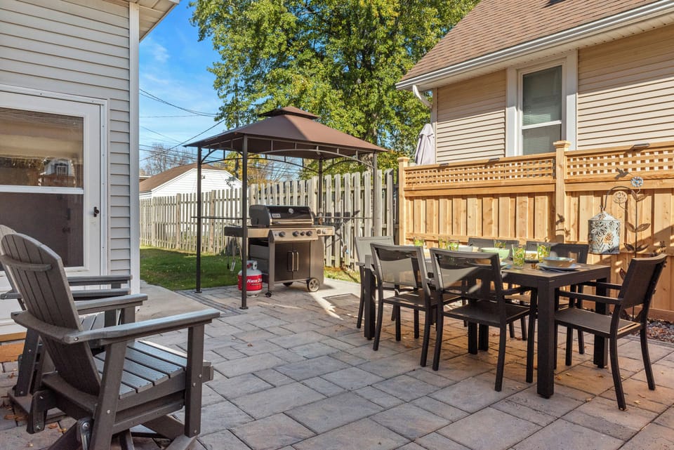 Outdoor deck w/ gas grill & dining table for easy al fresco meals.