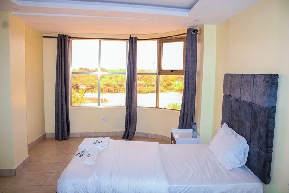 Standard Double Room | Free WiFi, bed sheets