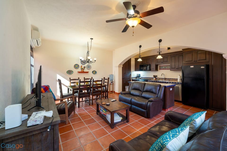 Living Room / TV /Dinning Table/AC