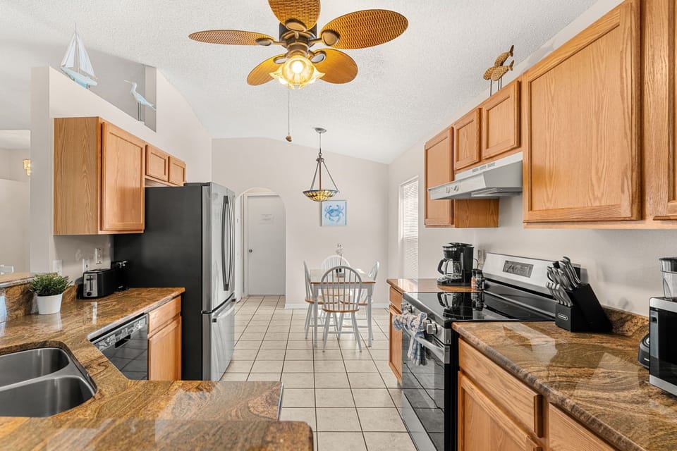 Kitchen with plenty of counter space