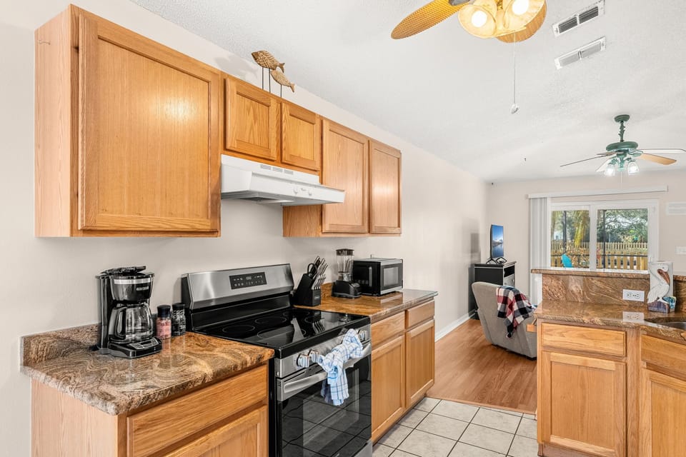 Fully equipped kitchen with everything you may need!