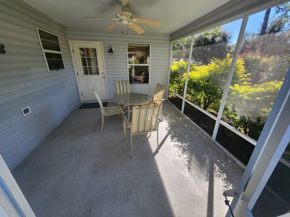 Outdoor dining