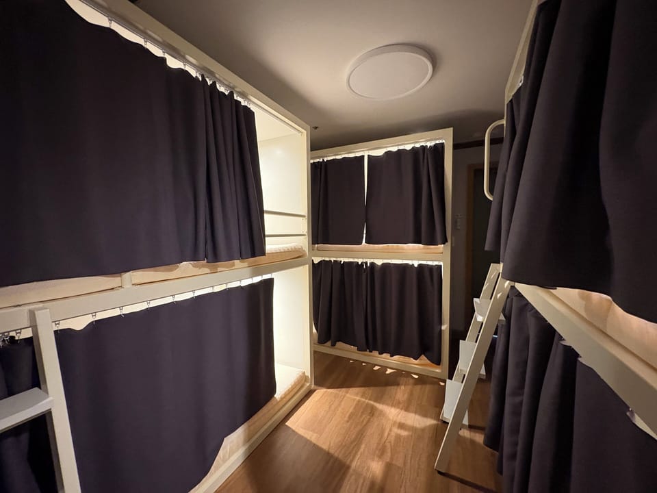 6 Bed Female Only Dormitory, City View | Blackout drapes, soundproofing, iron/ironing board, free WiFi