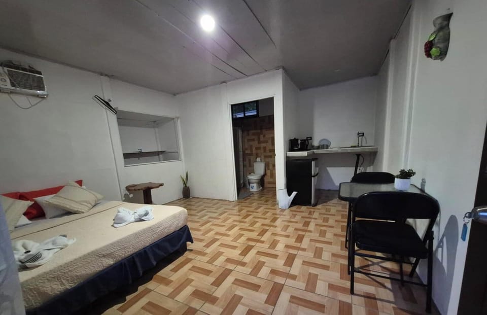 Deluxe Studio, Garden View | Premium bedding, free WiFi, bed sheets