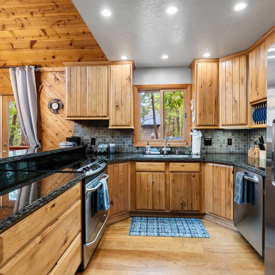 Fully equipped kitchen