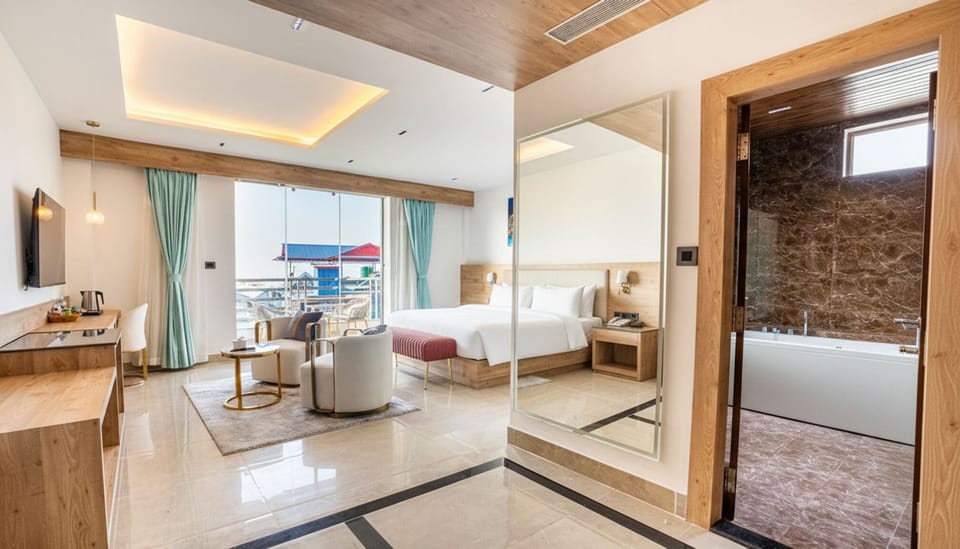 Executive Room | Minibar, desk, laptop workspace, soundproofing