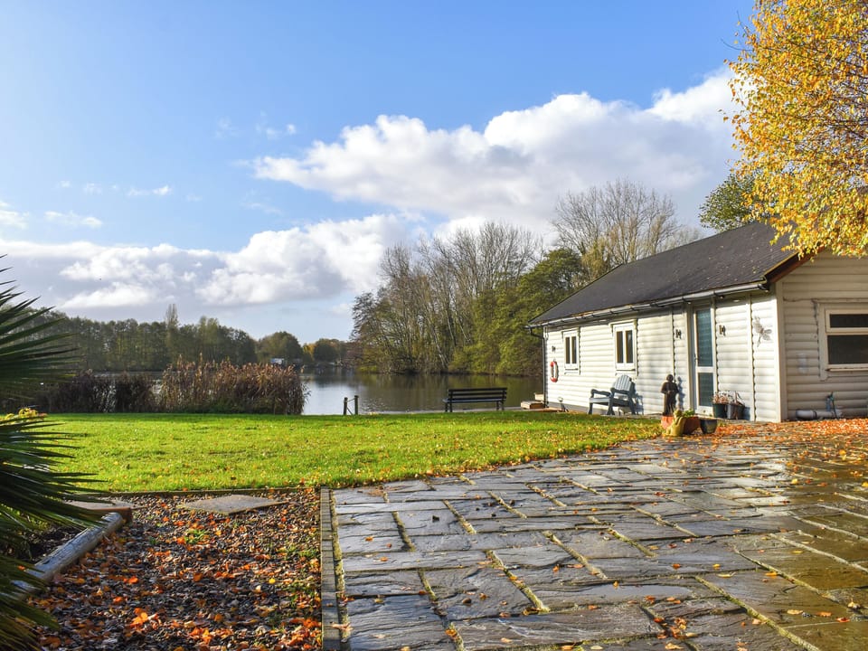 Exterior | The Boathouse - Norfolk Lake House, Pentey