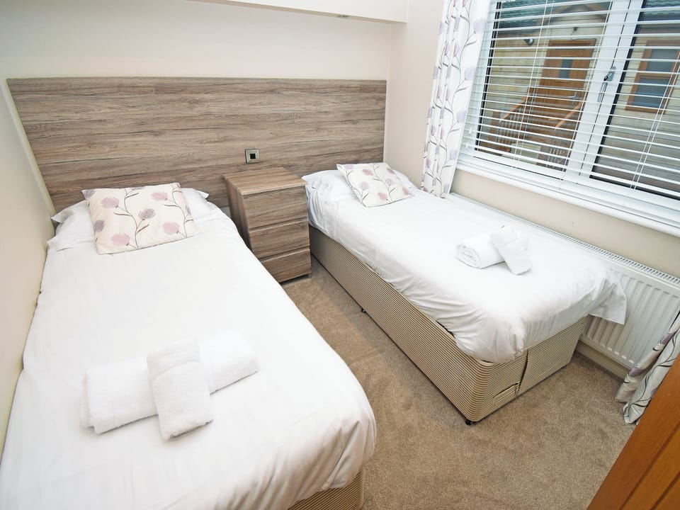 Twin bedroom | Bluebird Lodge 2, Water Yeat, Cumbria