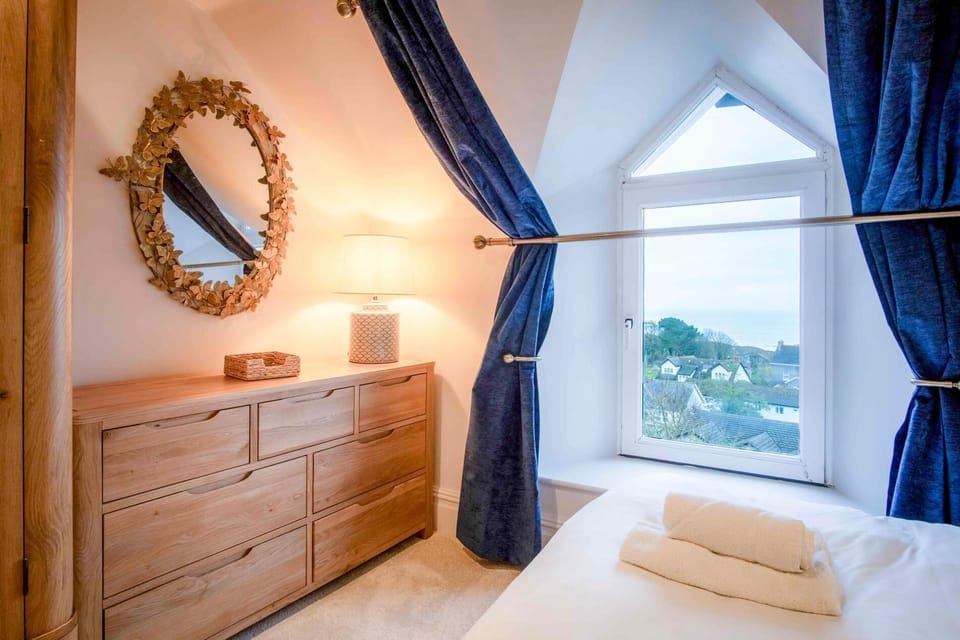 The Retreat - 5 Bedroom House - Horton Cottage in Wales