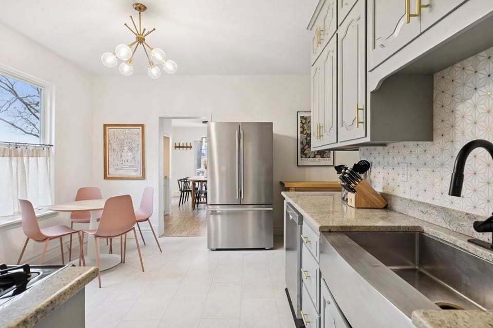 This kitchen makes meal prep a breeze 
