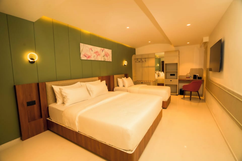 Family Room | Egyptian cotton sheets, premium bedding, memory foam beds, desk