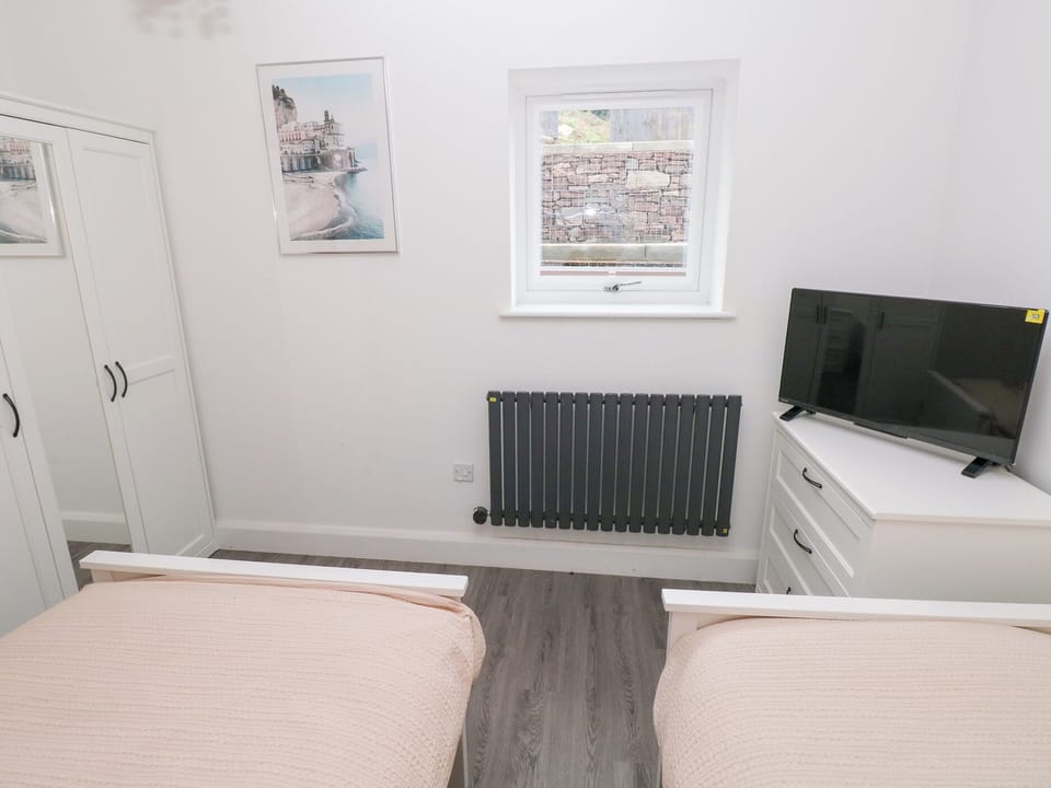 3 bedrooms, individually decorated, individually furnished, free WiFi