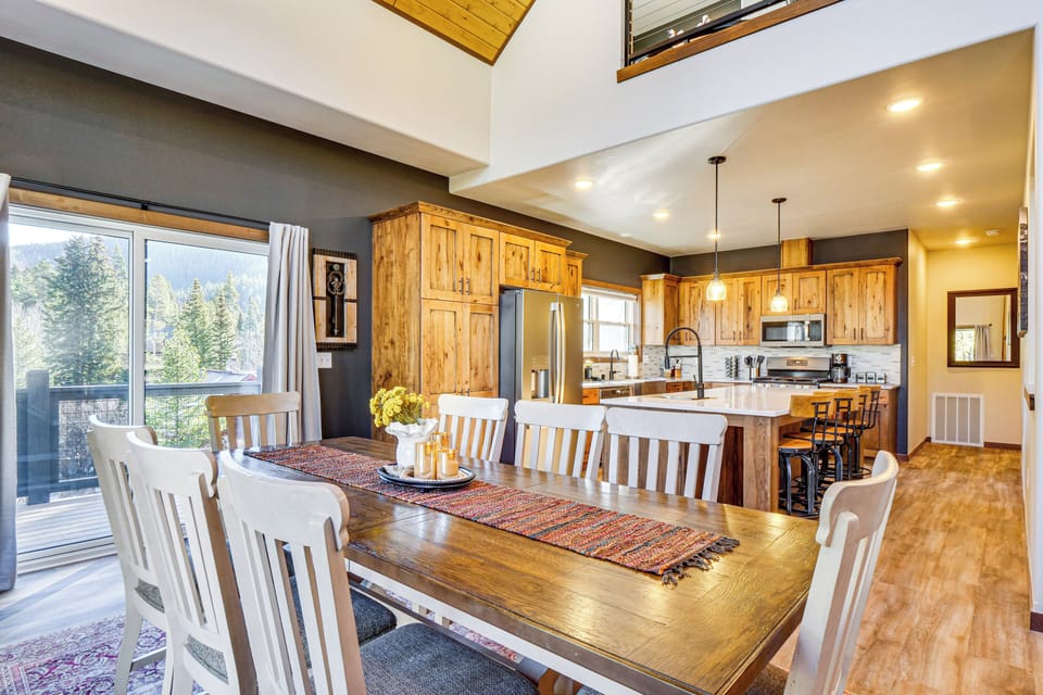 House (4 Bedrooms) | Interior