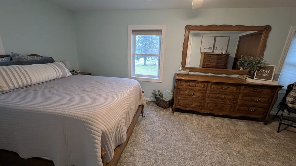 Large Guest Room