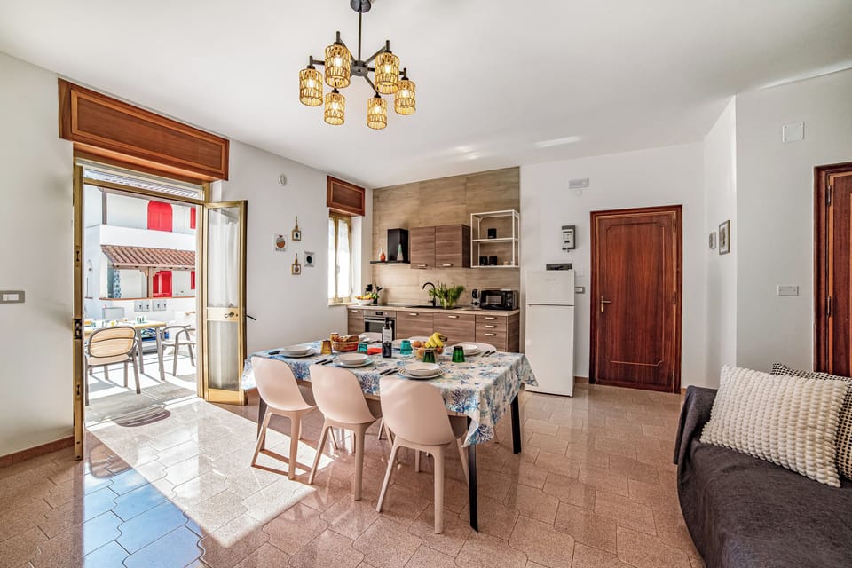 Standard Apartment, 2 Bedrooms, Balcony (La Casa Del Lido 1) | Interior