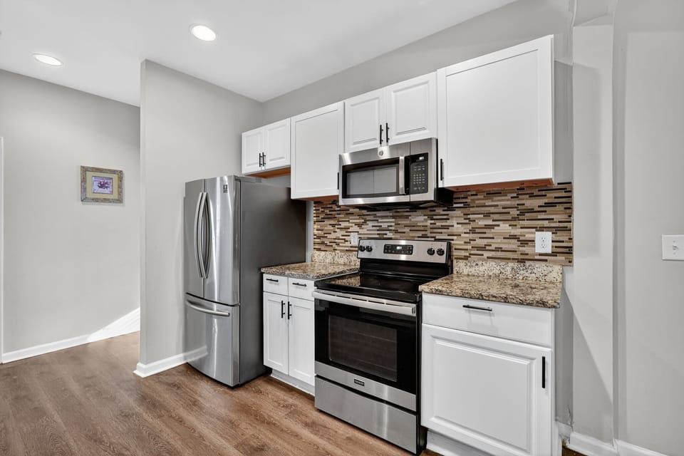 House, 3 Bedrooms | Private kitchen | Fridge, oven, coffee/tea maker, toaster