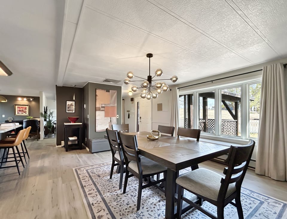 House, 5 Bedrooms | Dining