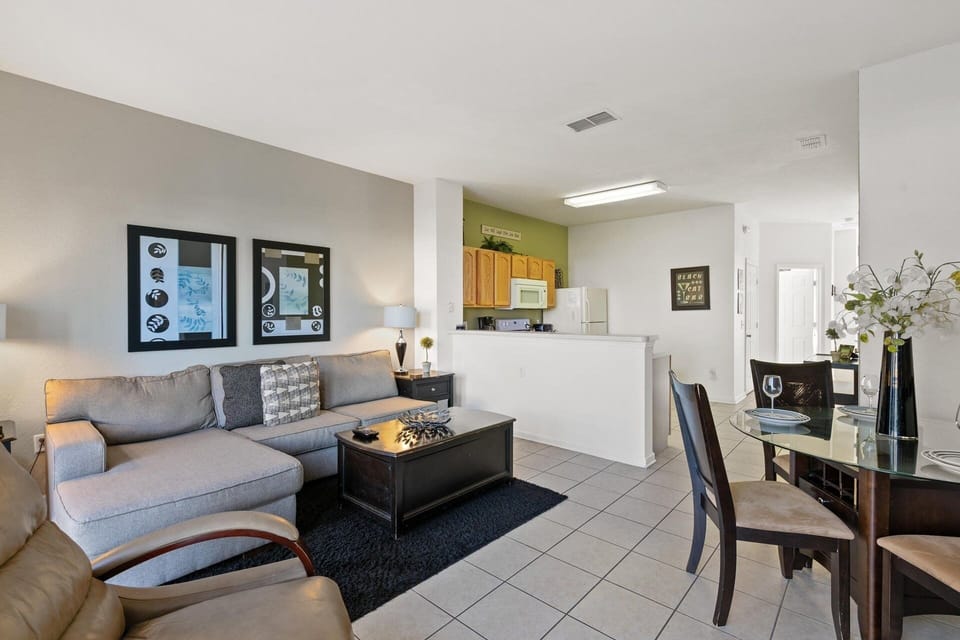 Townhome, 3 Bedrooms | Living area