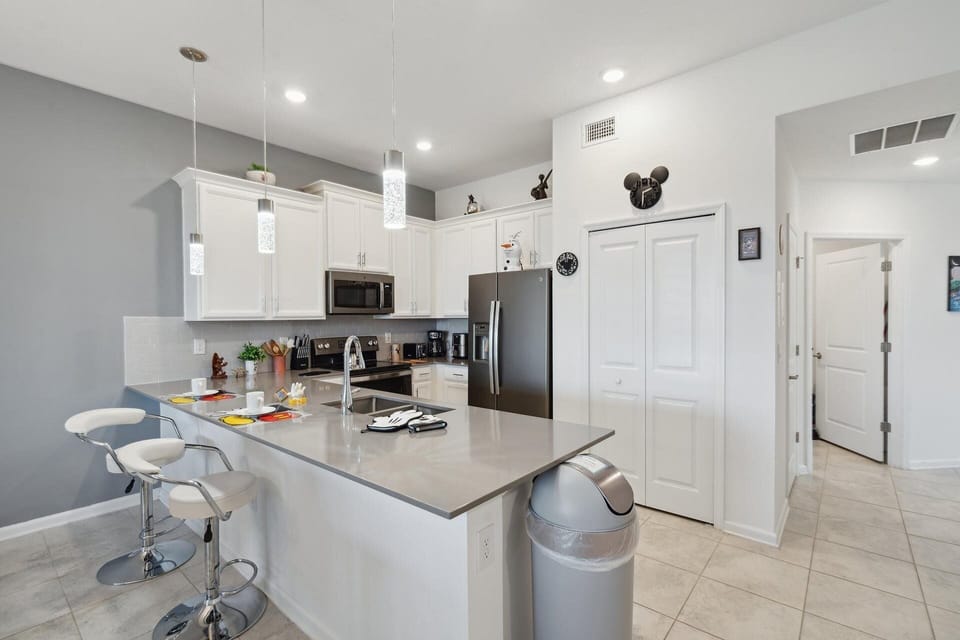Condo, 2 Bedrooms | Private kitchen | Coffee/tea maker, fridge, oven, toaster