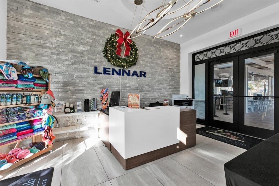 House, Multiple Bedrooms | Lobby