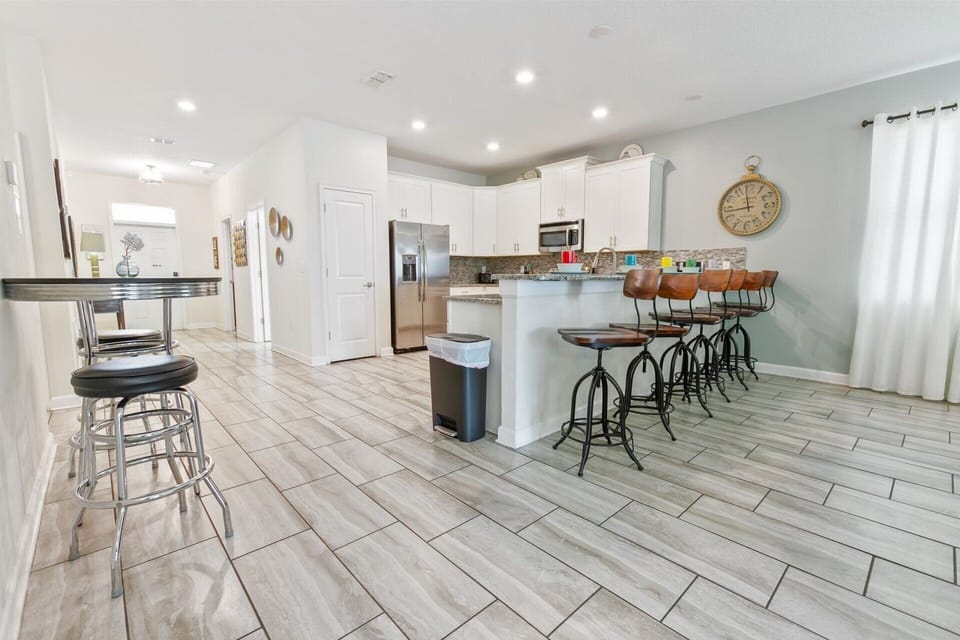 House, Multiple Bedrooms | Private kitchen | Coffee/tea maker, fridge, oven, toaster
