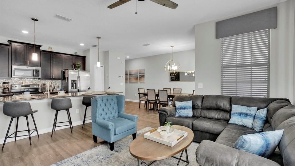Townhome, 4 Bedrooms | Living area