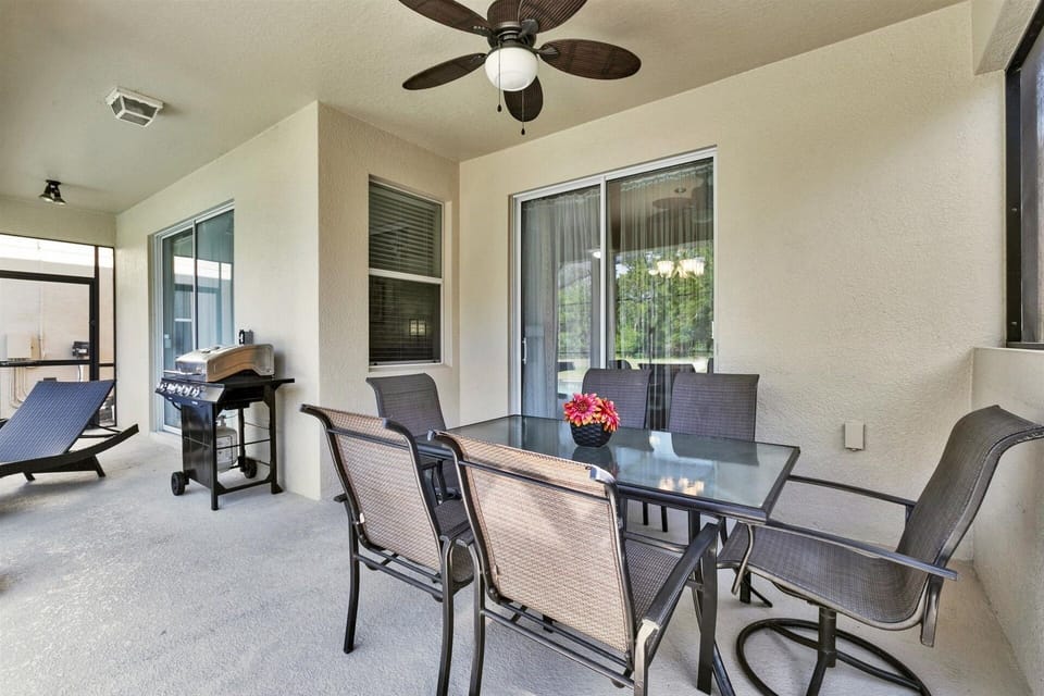 House, 6 Bedrooms | Outdoor dining