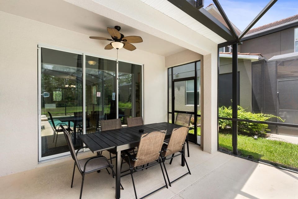 House, 5 Bedrooms | Outdoor dining