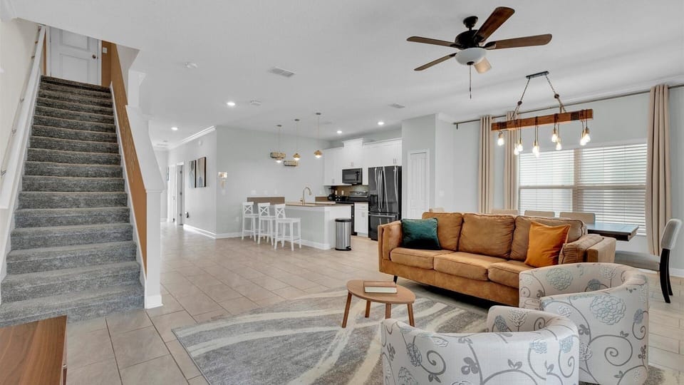 Townhome, 5 Bedrooms | Living area
