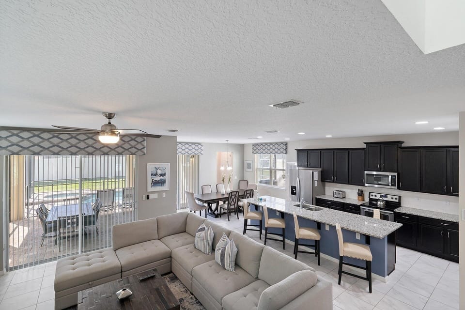 House, 6 Bedrooms | Interior