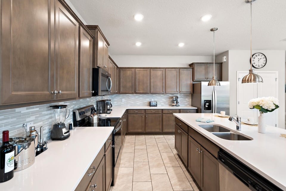 House, Multiple Bedrooms | Private kitchen | Coffee/tea maker, fridge, oven, toaster