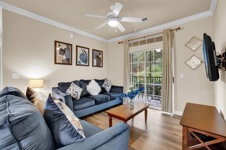 Condo, 3 Bedrooms | Living area | Smart TV