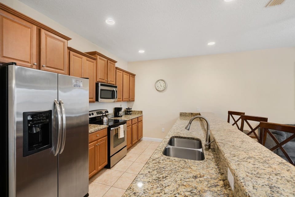 Townhome, 4 Bedrooms | Private kitchen | Coffee/tea maker, fridge, oven, toaster