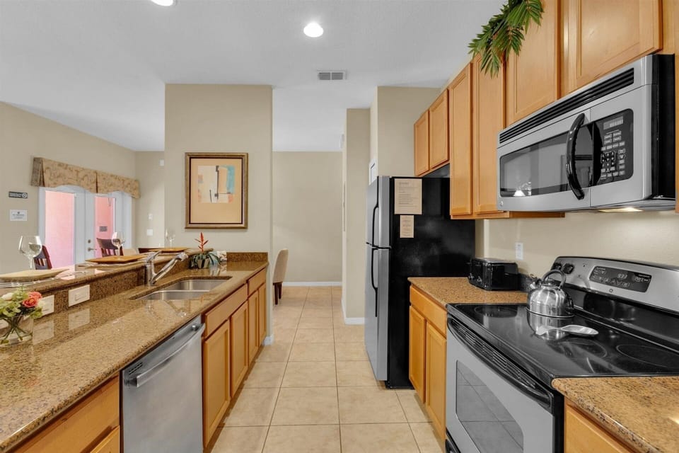 Villa, 4 Bedrooms | Private kitchen | Coffee/tea maker, fridge, oven, toaster