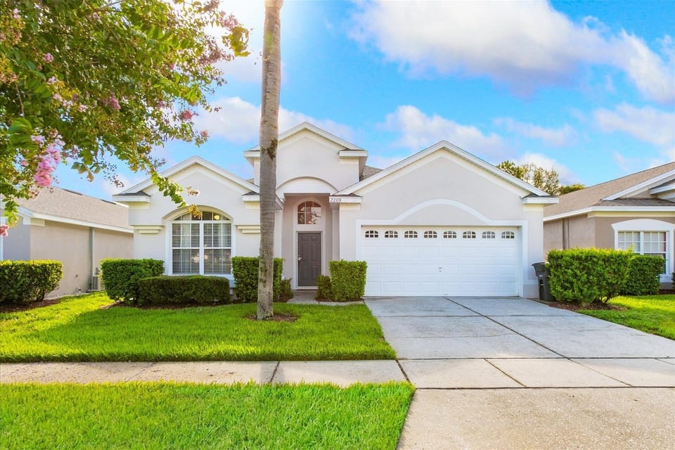 House, 4 Bedrooms | Exterior