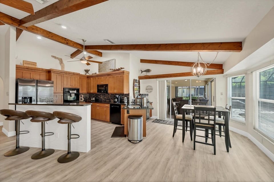 House, 3 Bedrooms | Dining