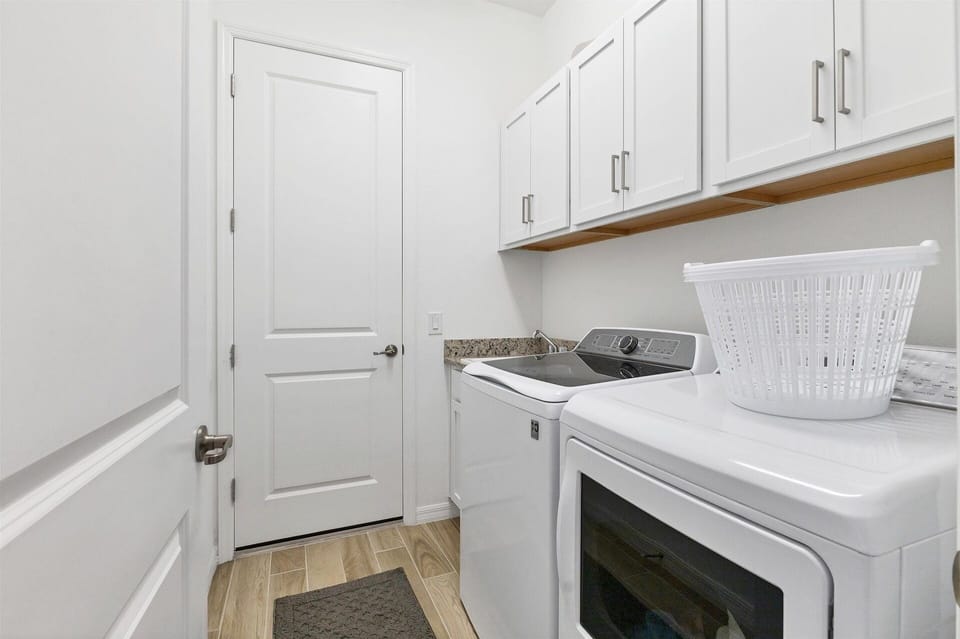 House, 3 Bedrooms | Private kitchen | Coffee/tea maker, fridge, oven, toaster