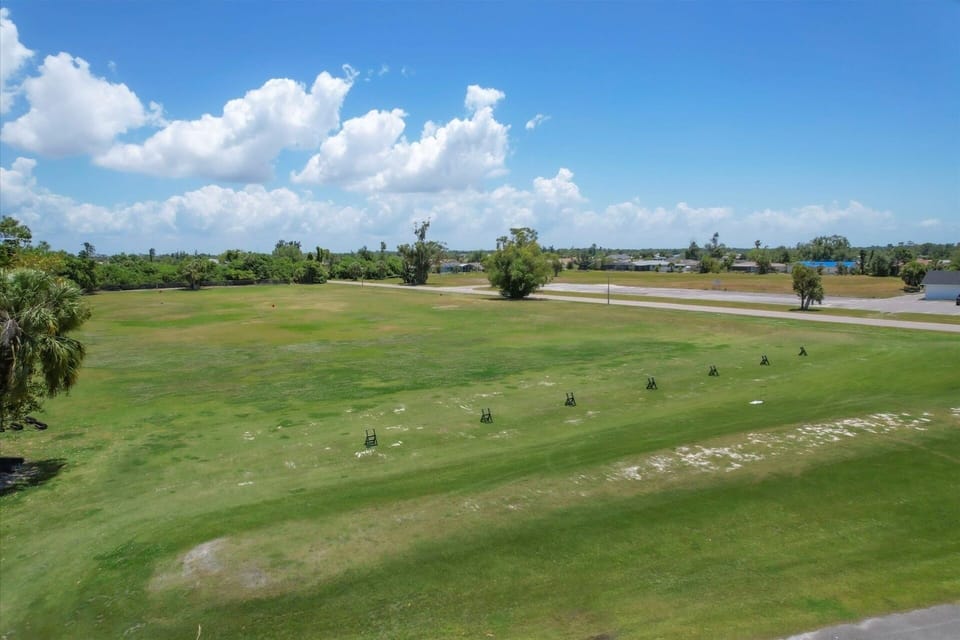 House, 3 Bedrooms | Golf