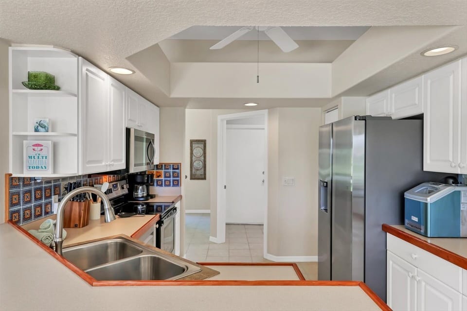 House, 3 Bedrooms | Private kitchen | Coffee/tea maker, fridge, oven, toaster