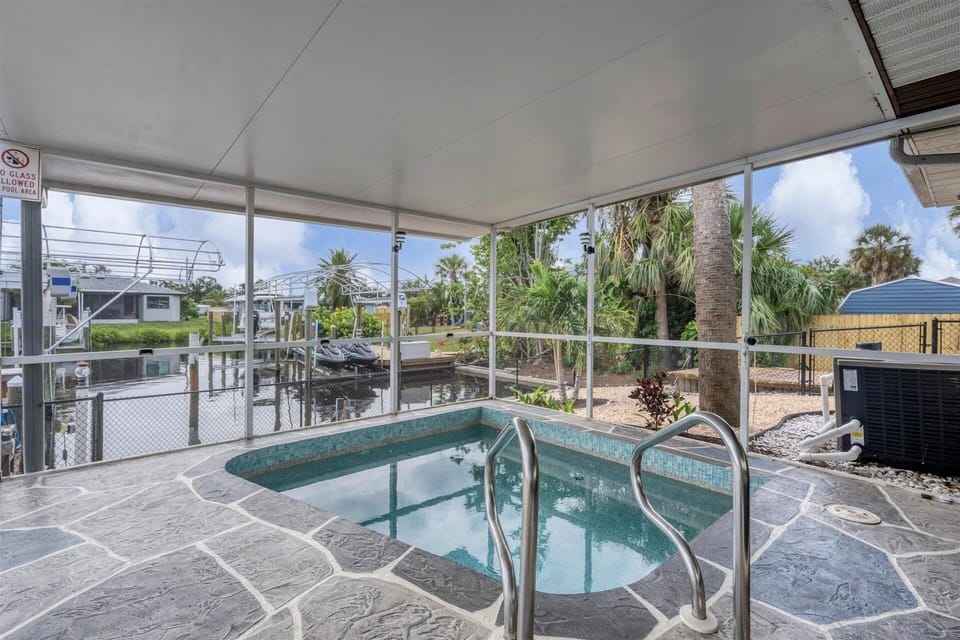 House, 3 Bedrooms | Pool