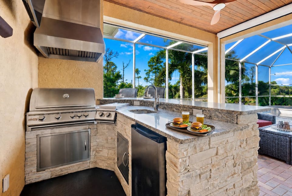 House, 3 Bedrooms | Private kitchen | Coffee/tea maker, fridge, oven, toaster