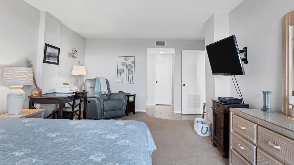 Condo, 2 Bedrooms | 2 bedrooms, free WiFi