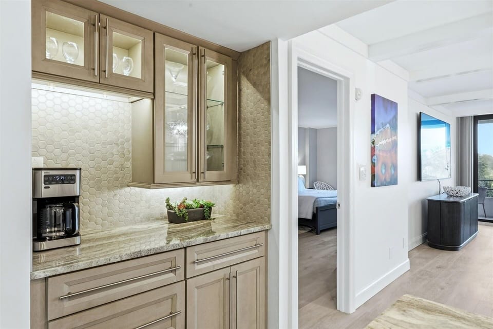 Condo, 2 Bedrooms | Interior
